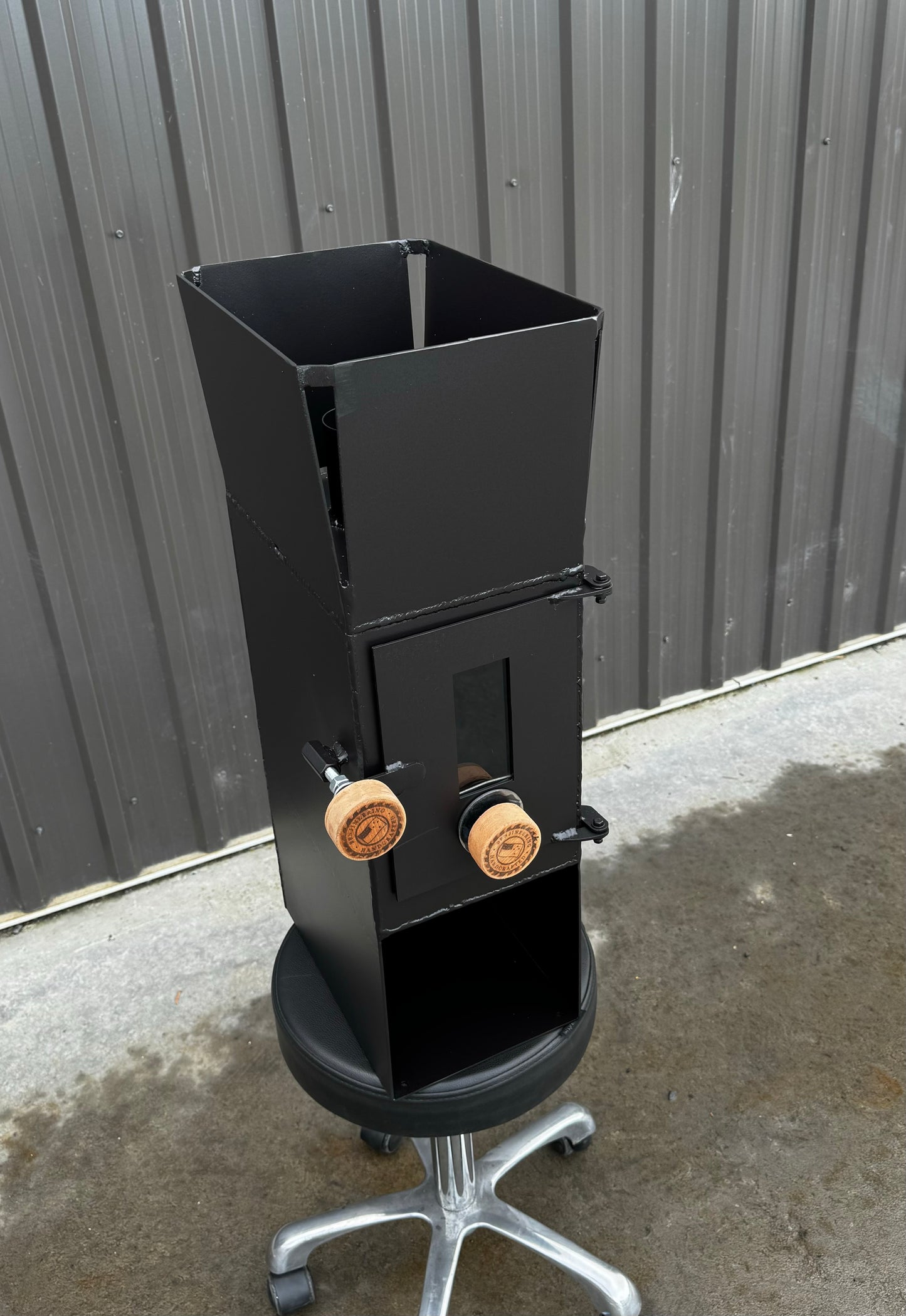 Mini sauna fire (with rock basket)