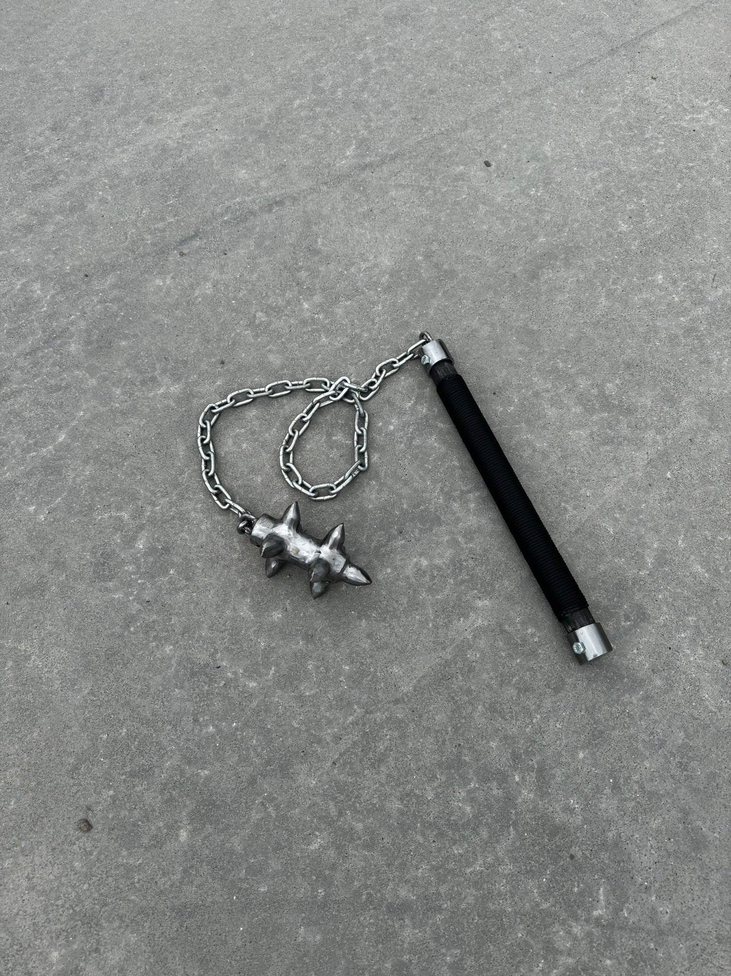 Steel serpent flail