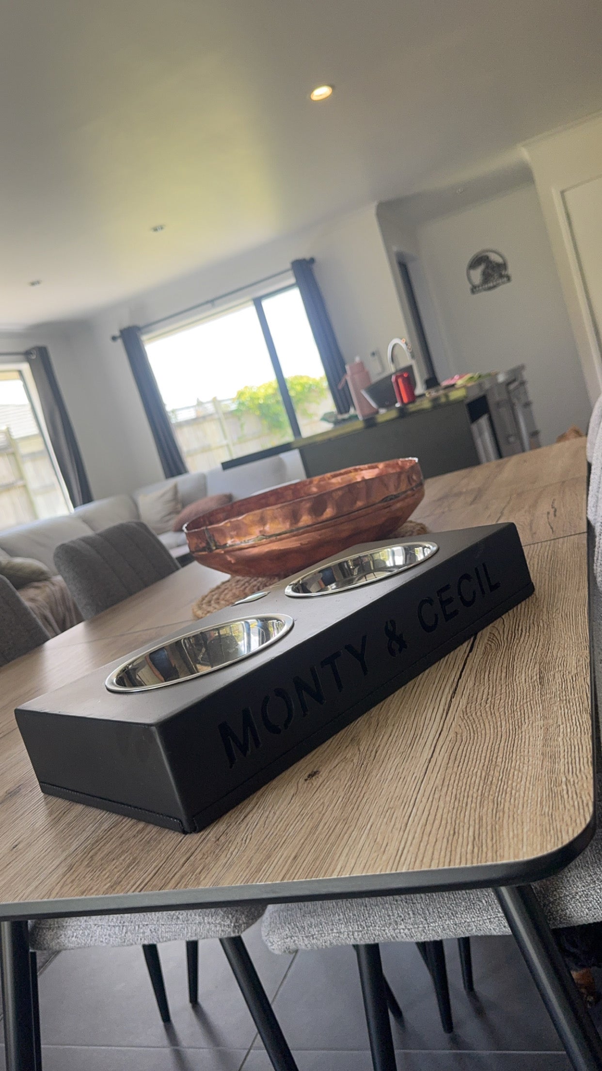 Corten steel pet bowl holders